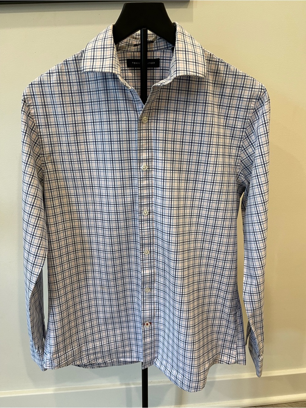Tommy Hilfiger Men’s Blue Plaid Button-Down Shirt Size M